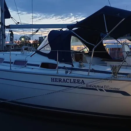 Heracleea - Magic Point Botel